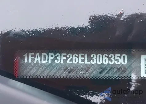 2014 Ford Focus Se z USA, uszkodzony, nr VIN 1FADP3F26EL306350